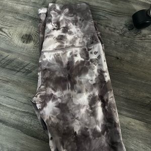 Lululemon tiedye leggings